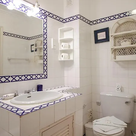 Two Bed Old Village E007 * Vilamoura