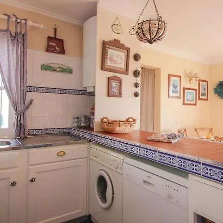 Two Bed Old Village E007 아파트 빌라모라