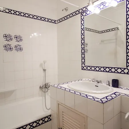 아파트 Two Bed Old Village E007